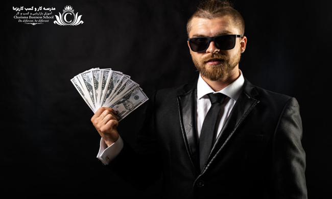 مواردی که برای پولدار شدن باید رعایت کنید 2 عوامل بیرونی نقش بسزایی در پولدار شدن و رسیدن به زندگی رویای تاثیر گذار دارند