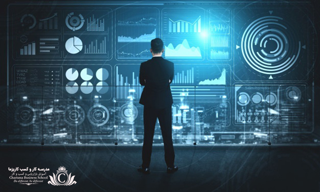 تصمیمات مدیریتی بهتری در محل کار داشته باشید 3 برای بالا بردن شانس در تصمیمگیری داده هایی را که باعث روشن شدن تصمیم میشود را در نظر بگیرید